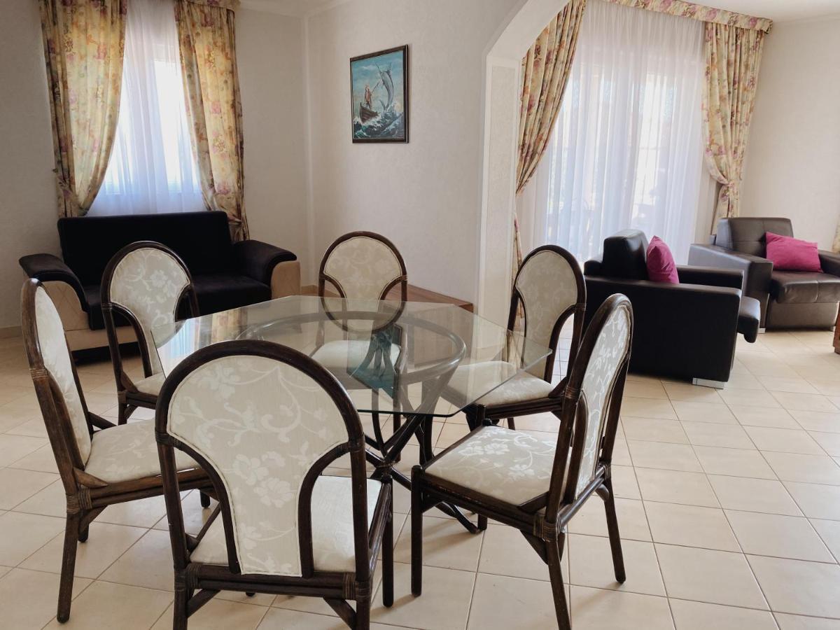 Apartments Sneki Baošići Dış mekan fotoğraf