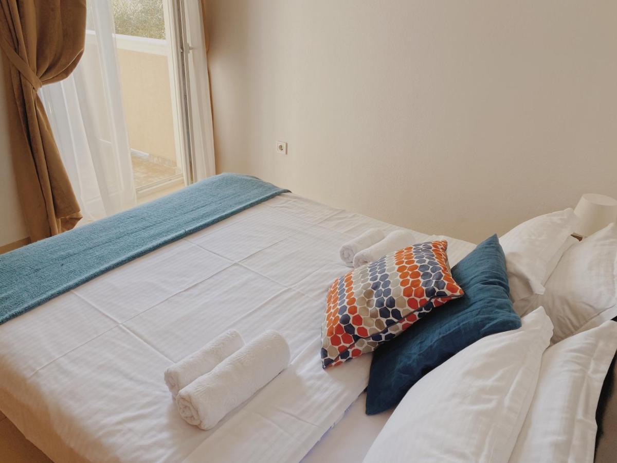 Apartments Sneki Baošići Dış mekan fotoğraf