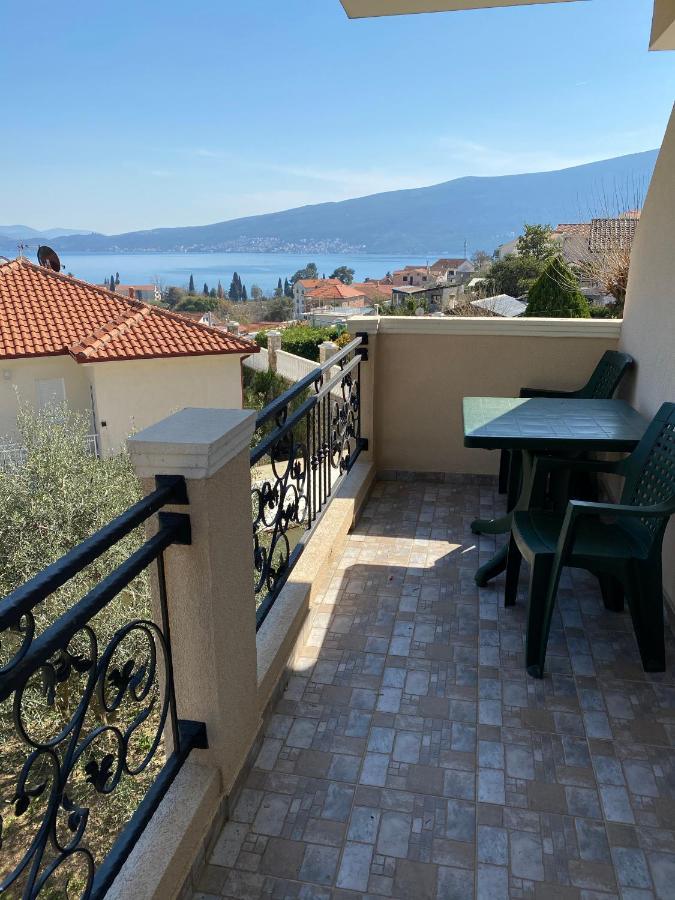 Apartments Sneki Baošići Dış mekan fotoğraf