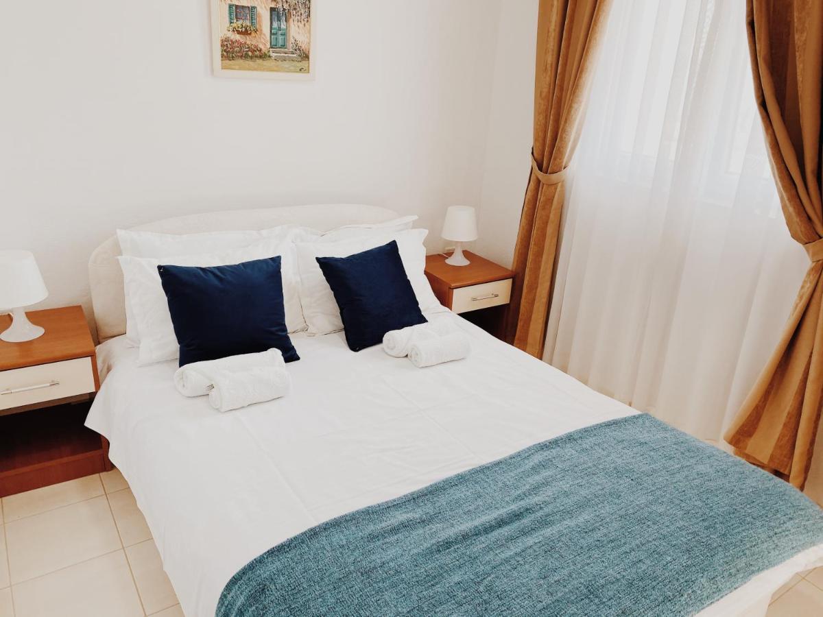 Apartments Sneki Baošići Dış mekan fotoğraf
