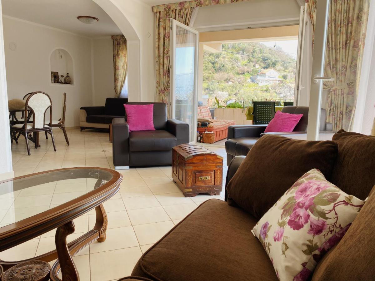 Apartments Sneki Baošići Dış mekan fotoğraf